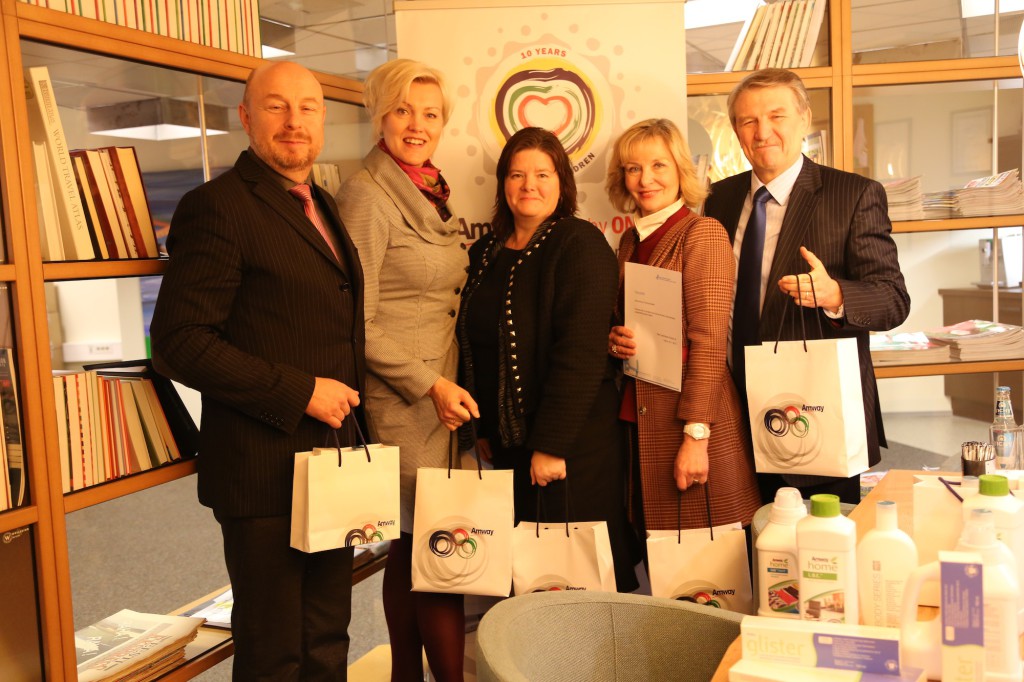 Amway toetas ülemaailmsel lastepäeval Eesti suurperesid