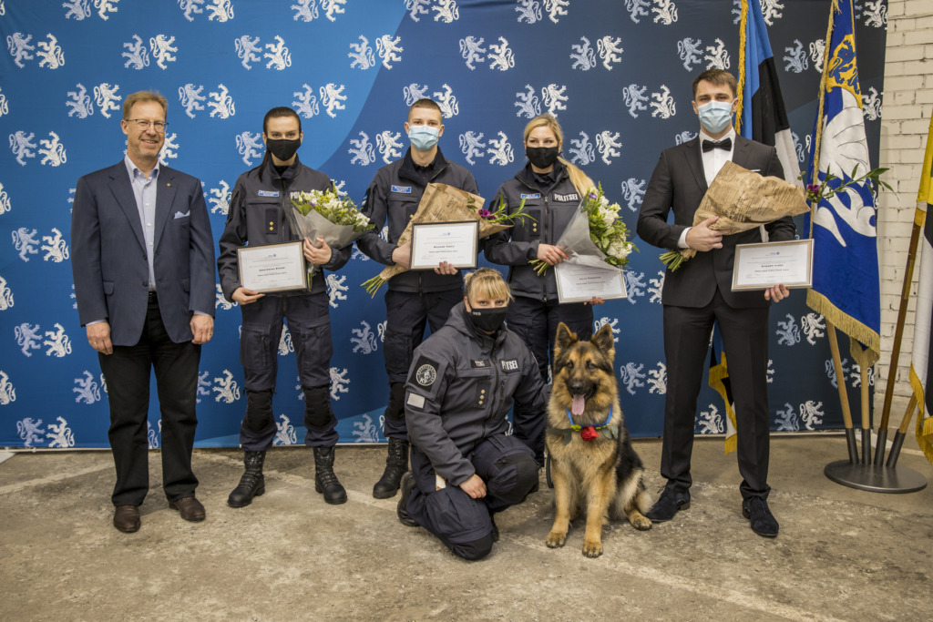 Rotary klubi tunnustas parimaid noori politseinikke ja koerajuhte