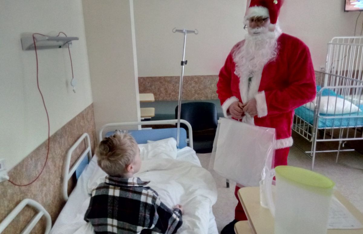 Naerata Ometi jõulud haiglas